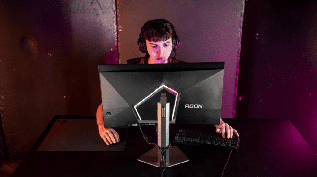 AGON by AOC представи AGON PRO AG276QKD2 – 26,5'' QD-OLED монитор с честота 500 Hz, HDR True Black 500 и DisplayPort 2.1. Вече в България на цена от 1566 лв.