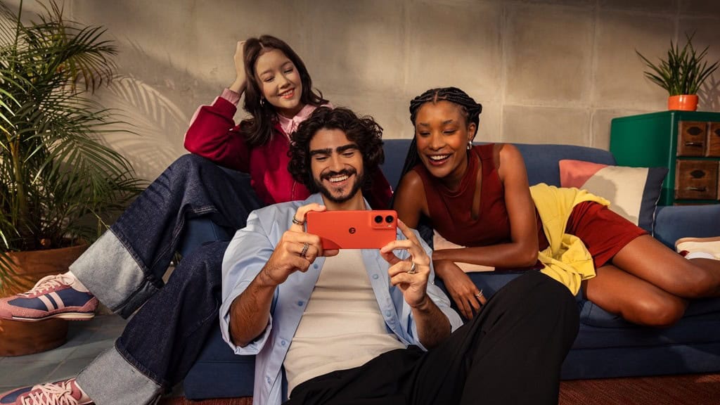 Motorola представи в България новите moto g06 и g06 power с мощни батерии и големи дисплеи, както и ексклузивната Brilliant Collection със Swarovski® кристали.